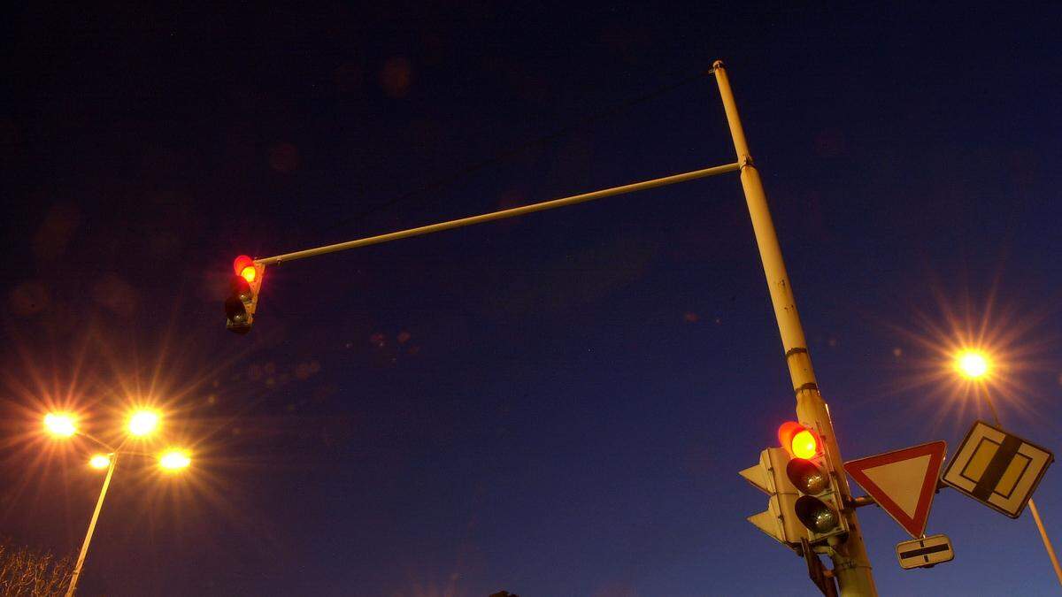 Über Straßenbeleuchtung möchten die Gemeinden Strom einsparen