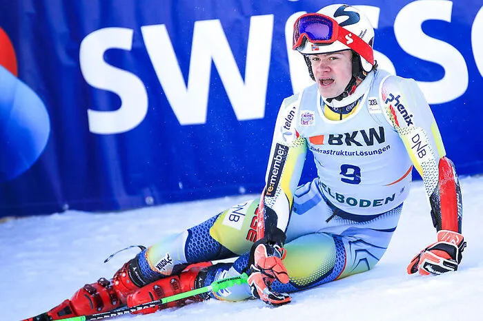 Mit Lucas Braathen fehlt bei der Weltmeisterschaft auch ein Saisonsieger. In Sölden setzte sich der 20-Jährige im Riesentorlauf durch, in Adelboden verletzte sich der Norweger: Seitenbandverletzung.  