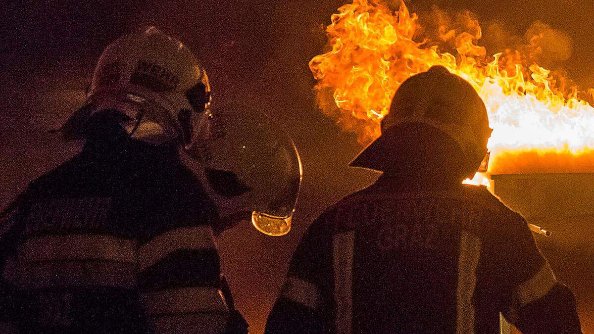 Drei Feuerwehren waren im Einsatz (Sujetbild)