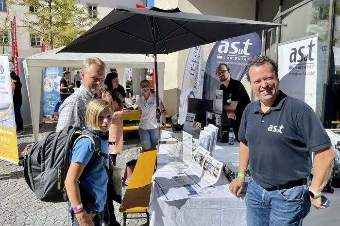 Auch der Stand von asut-Computer interessierte die Besucher.