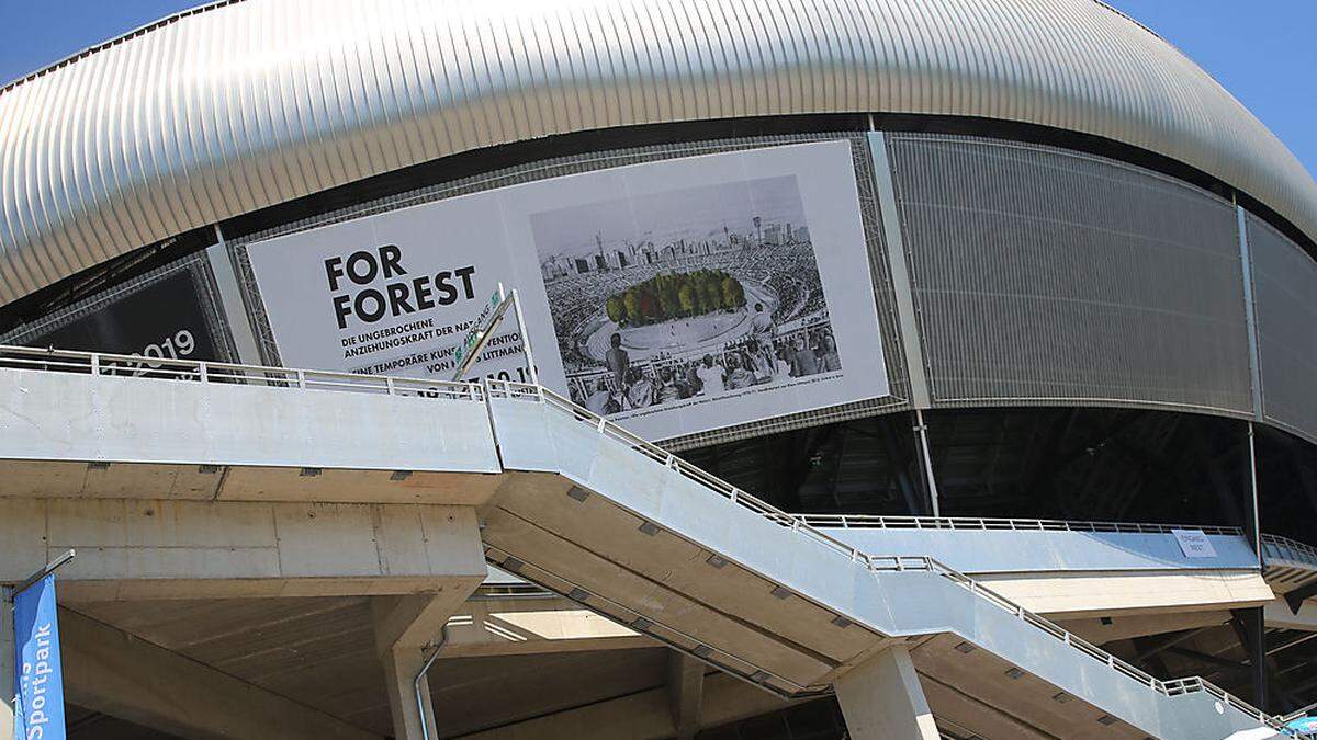 Am 9. September wird das umstrittene Kunstprojekt im Stadion eröffnet