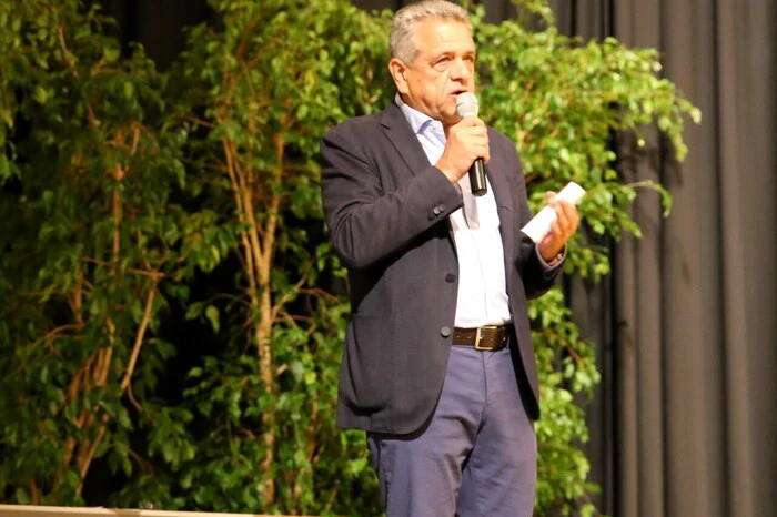 „Wir können von den Spitzensportlern in unseren Reihen sehr viel in Bezug auf Zielstrebigkeit sowie mentale und körperliche Fitness lernen“, sagte Bürgermeister Gerhard Mock, ... 