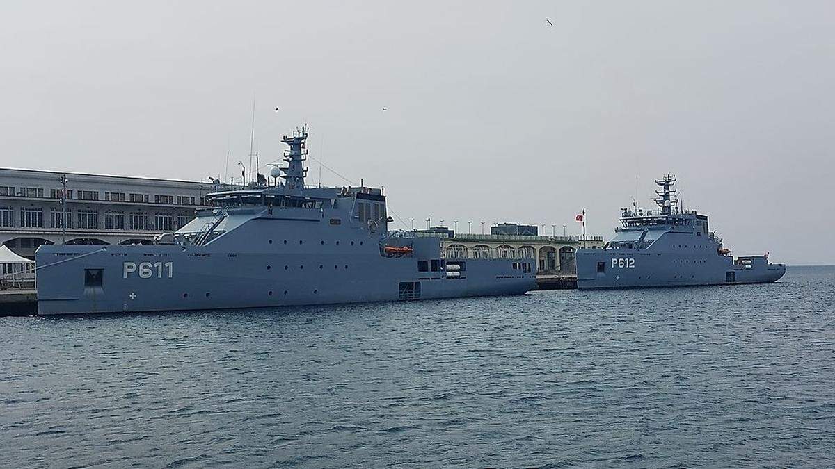 Die beiden Schiffe ankern seit Donnerstag im Hafen von Triest