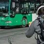 In der Früh herrscht ein Griss um die Busse