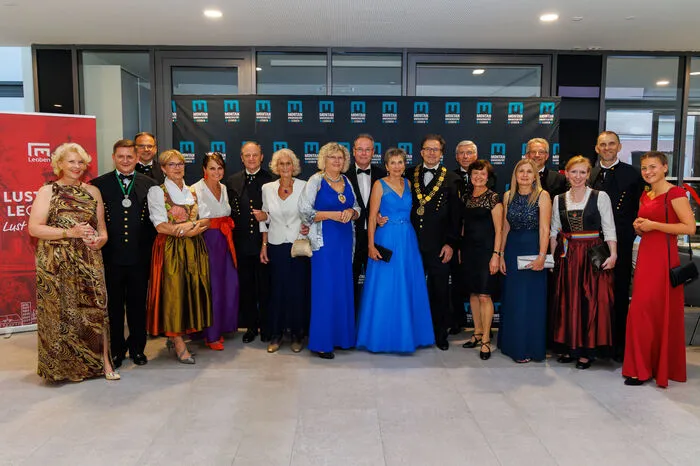 Klicken Sie sich durch die weiteren Bilder!