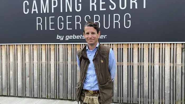 Zufrieden blickt Emanuel Liechtenstein auf zwei Jahre Campingresort Riegersburg zurück und sieht noch viel Potenzial