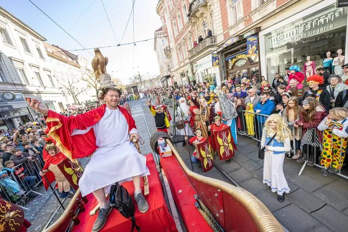 Platz 1 ging an Asterix und Obelix zu Gast in Grätz
