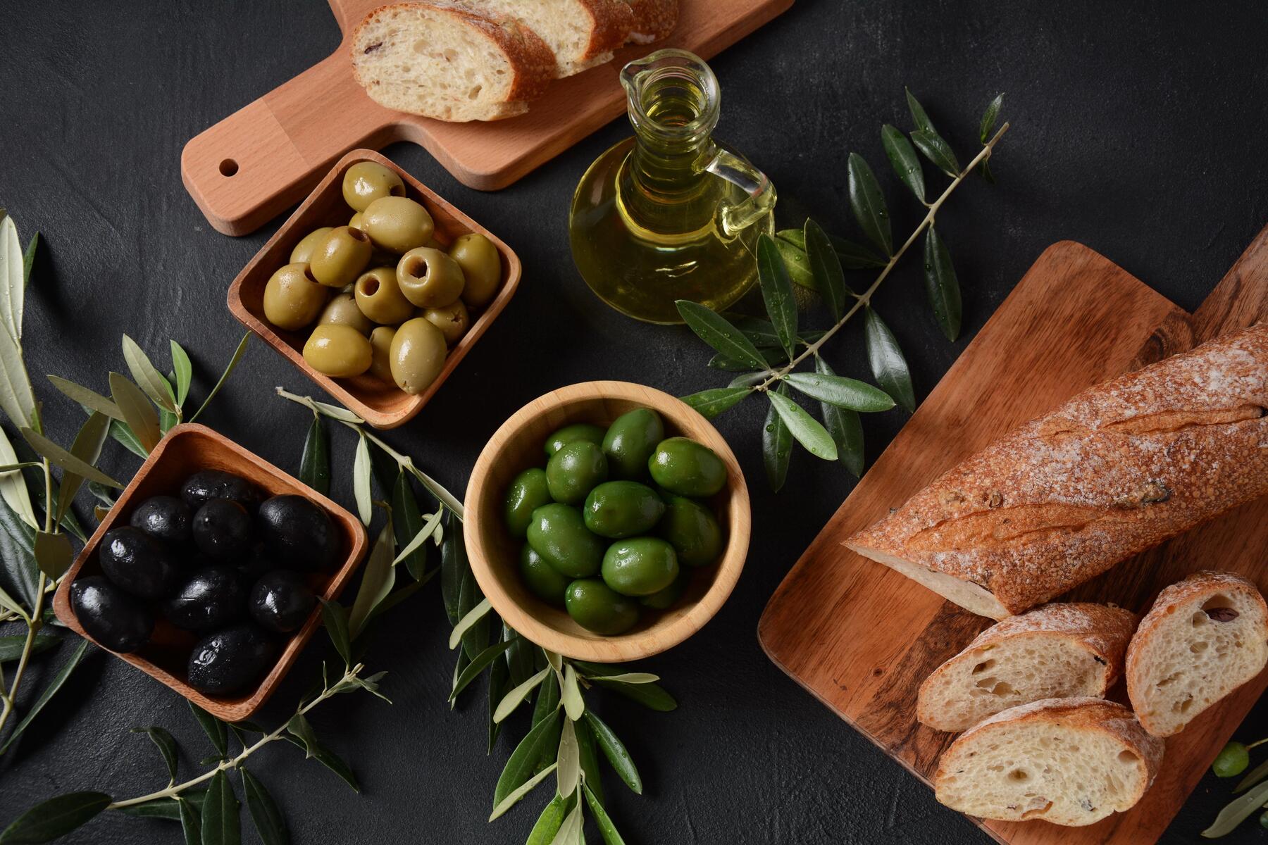Forschung aus Graz : Oliven und Heidelbeeren: Wie wirken sie im Darm?