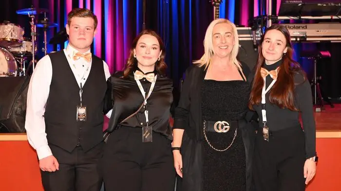 Das Ballkomitee - Tobias Krametter, Sandra Duller, Ulrike Urabl und Magdalena Zechner.