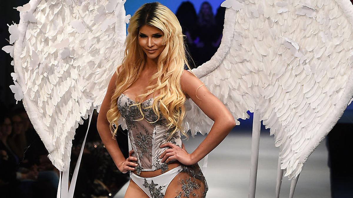 Micaela Schäfer | Nacktmodel will Kärntner Freund noch heuer heiraten