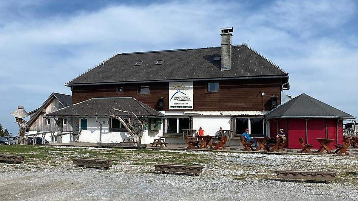 Das Alte Almhaus hat im Mai neue Pächter bekommen