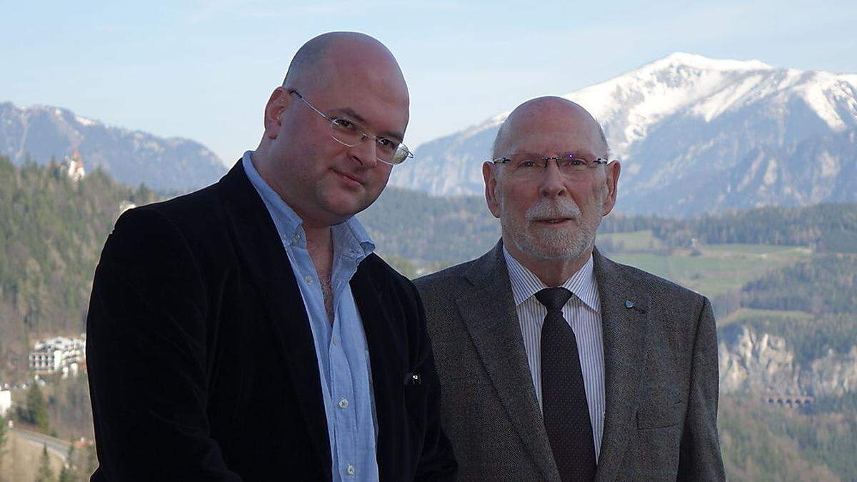 Intendant Florian Krumpöck und Bürgermeister Hans Schröttner