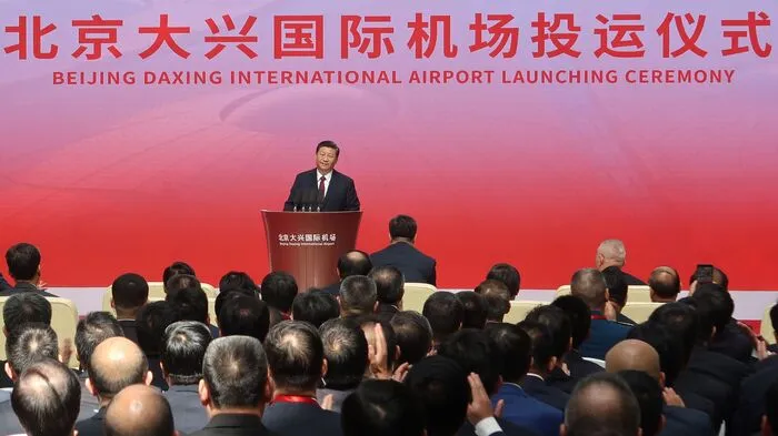 Chinas Staats- und Parteichef Xi Jinping persönlich eröffnete den Mega-Airport am heutigen Mittwoch.