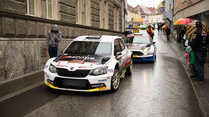 Am Freitag erfolgte vor dem Rathaus in Wolfsberg derStartschuss zur 43. Auflage der Lavanttal Rallye.