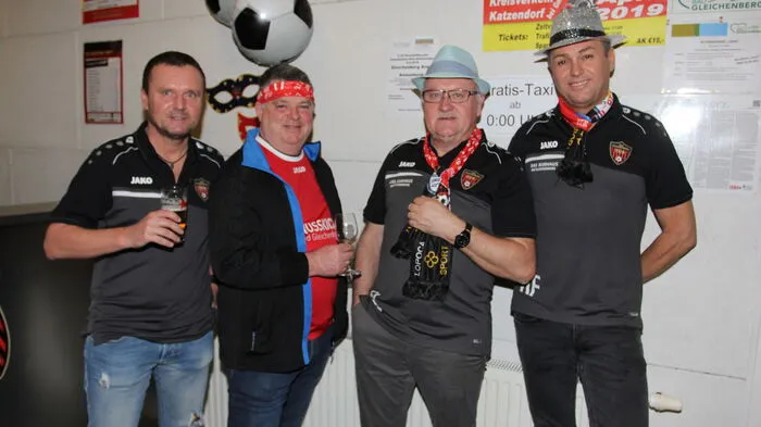 Viele Sportler kamen in Masken verkleidet.