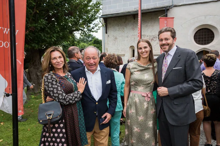 Irmi und Hanno Soravia sowie Andrea Samonigg-Mahrer und Wirtschaftsminister Harald Mahrer.