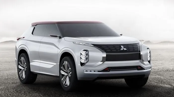 Mitsubishi gibt uns mit der Weltpremiere des GT-PHEV Concept eine Idee davon, wie der nächste Outlander aussehen könnte. Unter der markanten Hülle arbeitet ein Plug-in-Hybridsystem, das – statt der aus dem Plug-in-Hybrid-Antrieb im Outlander bekannten Twin-Motor-Konfiguration – als „Triple-Motor“-Konzept ausgelegt ist.