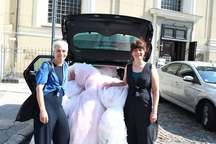 Nun kommt sie mit ihrem Kunst-Projekt "Solange" nach Klagenfurt, und zwar auf Einladung von "Ins Freie/Na Prosto".
