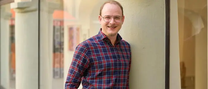 Vom bautechnischen Zeichner zur Hebamme: der Klagenfurter Christof Janesch