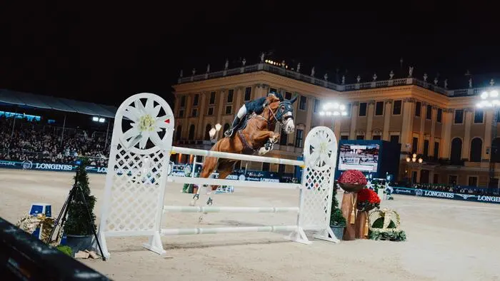 Vor dem Schloss Schönbrunn wird wieder erstklassiger Reitsport geboten