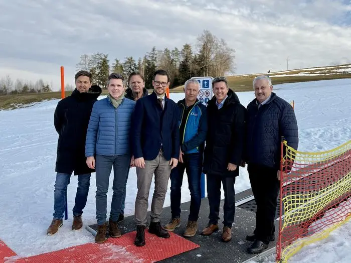 Gerald Hartmann, Norbert Haimburger, Stefan Breznik, Sebastian Schuschnig, Franz Skuk, Daniel Fellner und  Hermann Srienz (Von links)