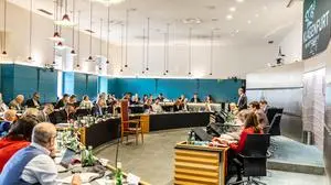 Julian Geier wurde als Stadtrat in Klagenfurt angelobt 