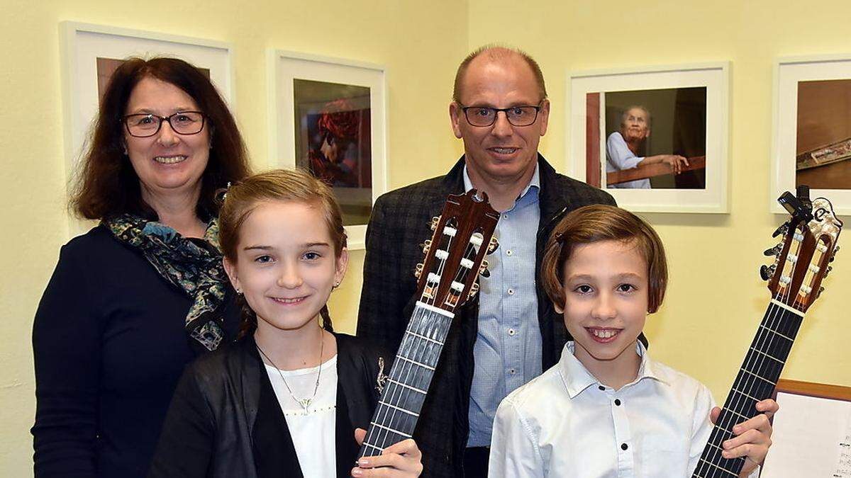 Sylvia Auer, Julia Kreiner, Jürgen Petutschnig und Tin Sajinovic 