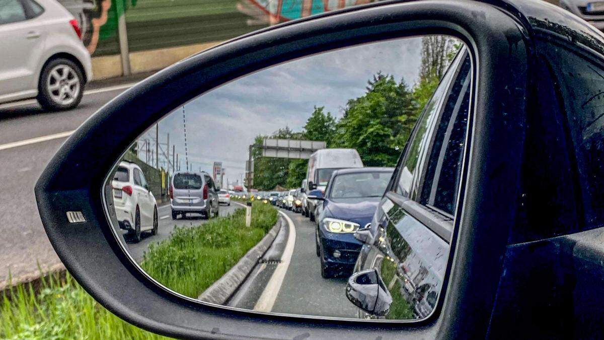 Neben einigen Baustellen stellten auch Unfälle die Grazer Verkehrsteilnehmer auf eine Geduldsprobe