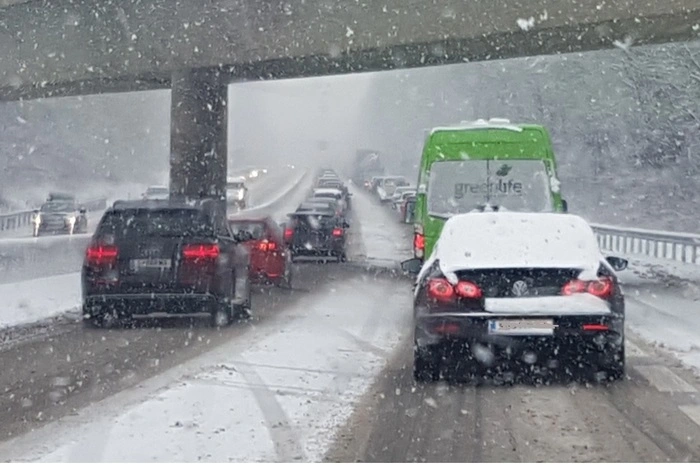 Stau gab es Dienstagfrüh auch am Autobahnzubringer Graz-Ost