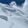 Der Kangchendzönga ist der dritthöchste Berg der Welt. Hier ist der Aufstieg zum Laer 3 auf 6900 Meter zu sehen