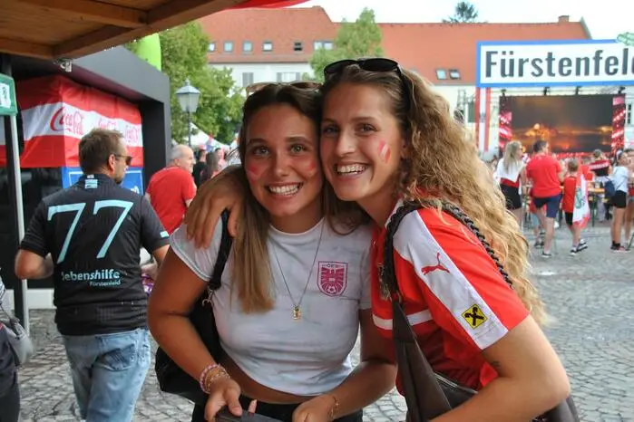 Für gute Stimmung sorgten nicht nur die Fans, sondern auch das umfangreiche Rahmenprogramm.