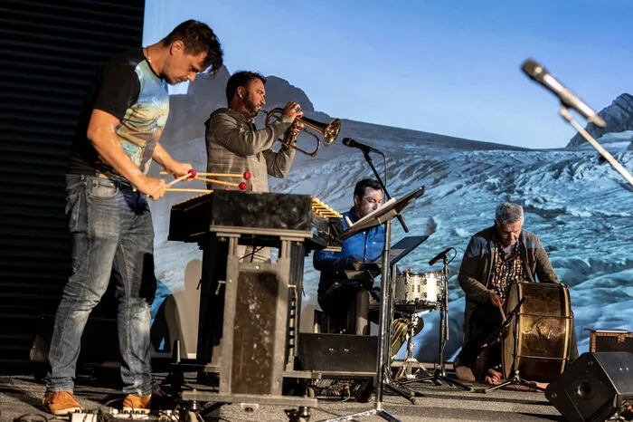 Die Grazer Formation Studio Percussion mit ihrer Variation der steirischen Landeshymne