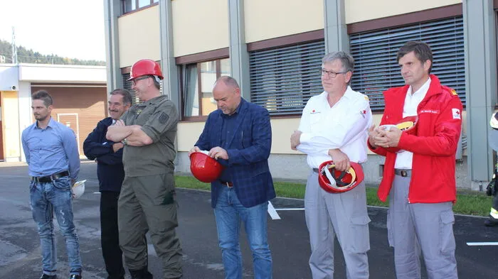Der Roboter wurde Vertretern der Stadtgemeinde Völkermarkt und Einsatzorganisationen gezeigt