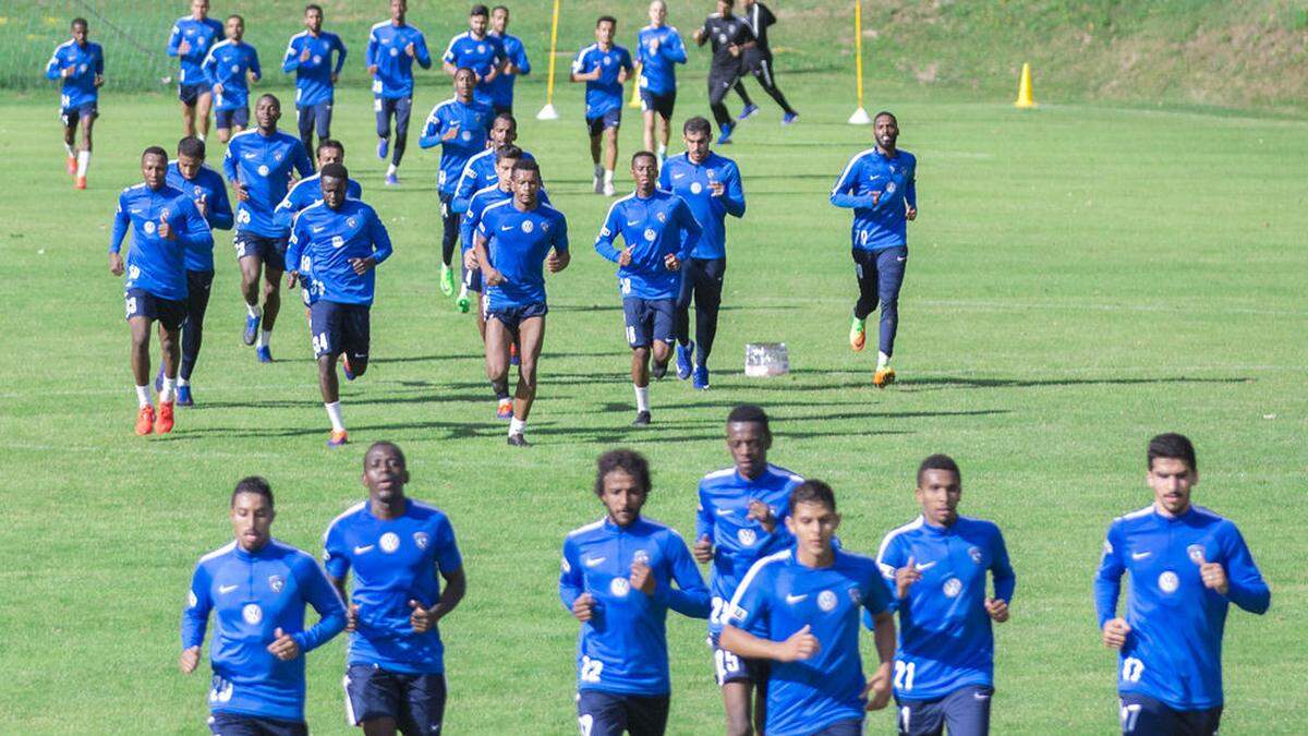 Beim Training in Lienz: In der Mannschaft spielen auch mehrere Fußballer aus Südamerika