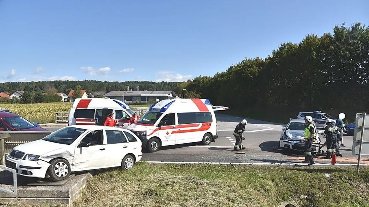 Zwei Fahrzeuge wurden beschädigt