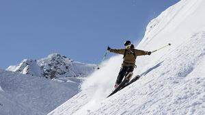 Ein Bild vom Freeride-Test am Arlberg - und doch: der Skitest ist auch harte Arbeit. . . 