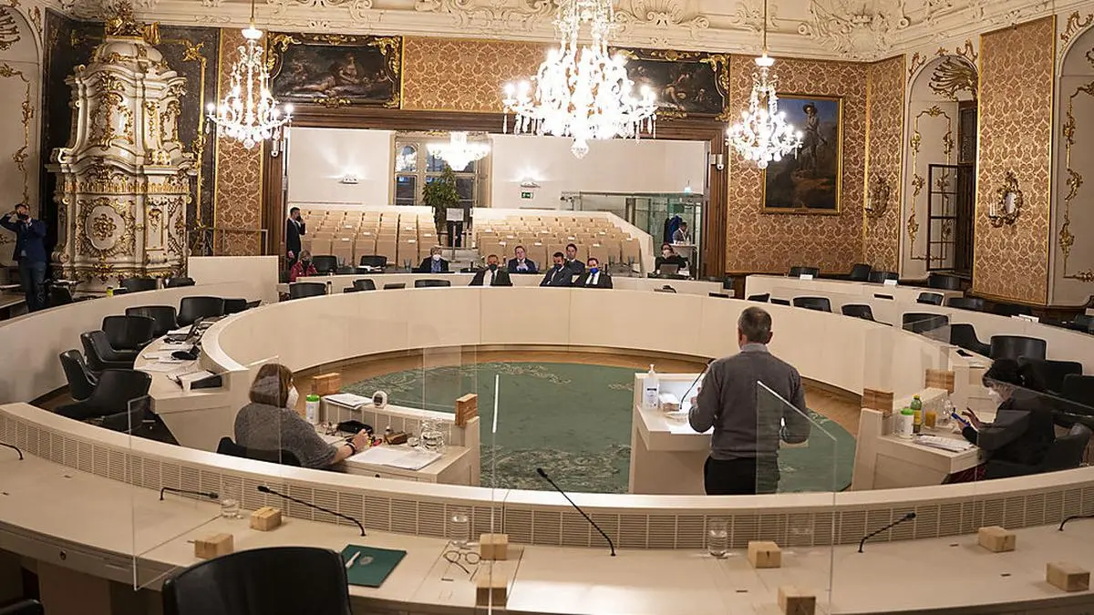 Werner Murgg, fast allein in der Landstube