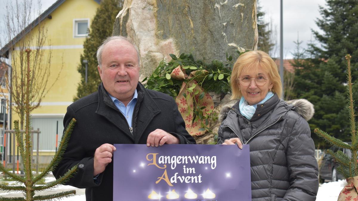 Rudolf Hofbauer und Gerlinde Perner fiebern dem Weihnachtsmarkt bereits entgegen