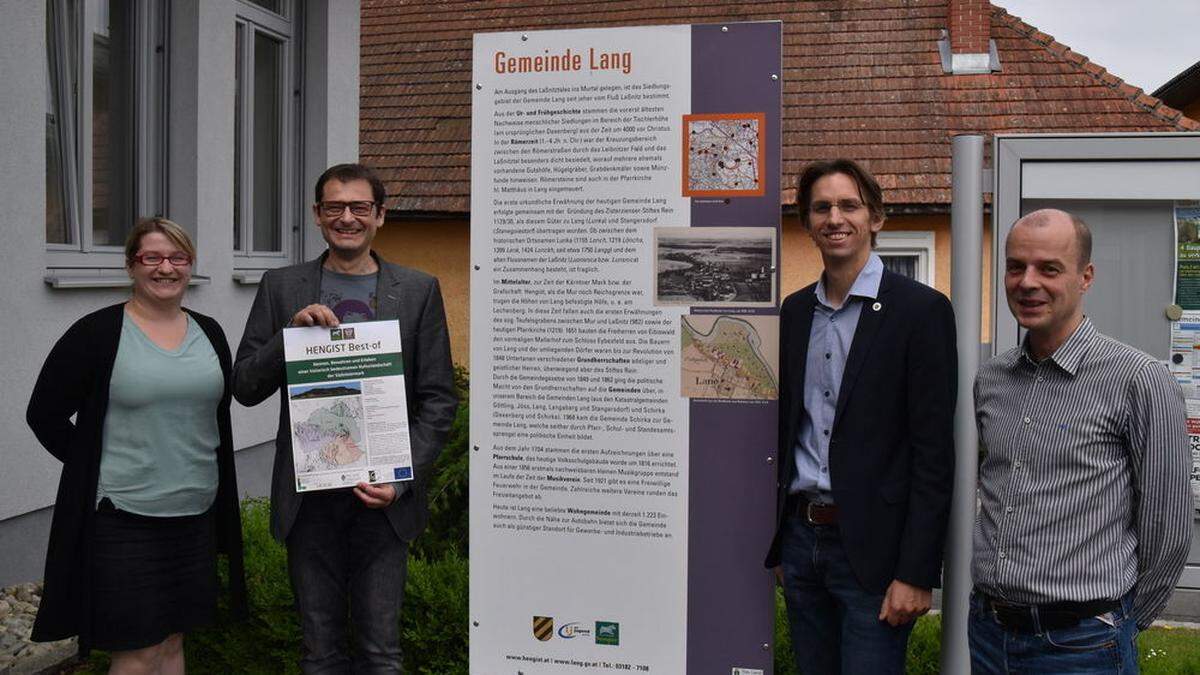 Präsentieren „Hengist Best-of“: Birgit Haring (Regionalmanagerin Leader) sowie Christoph Gutjahr, Joachim Schnabel und Stephan Karl vom Kulturpark