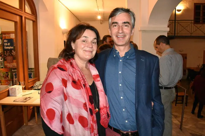 Der Oberarzt im Landeskrankenhaus Villach Richard Gaugeler gemeinsam mit seiner Frau Veronika Gaugeler-Senitza.
