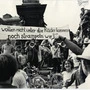 Eine Sternfahrt-Demo für mehr Platz für Fahrräder 1979 vor dem "Radhaus"