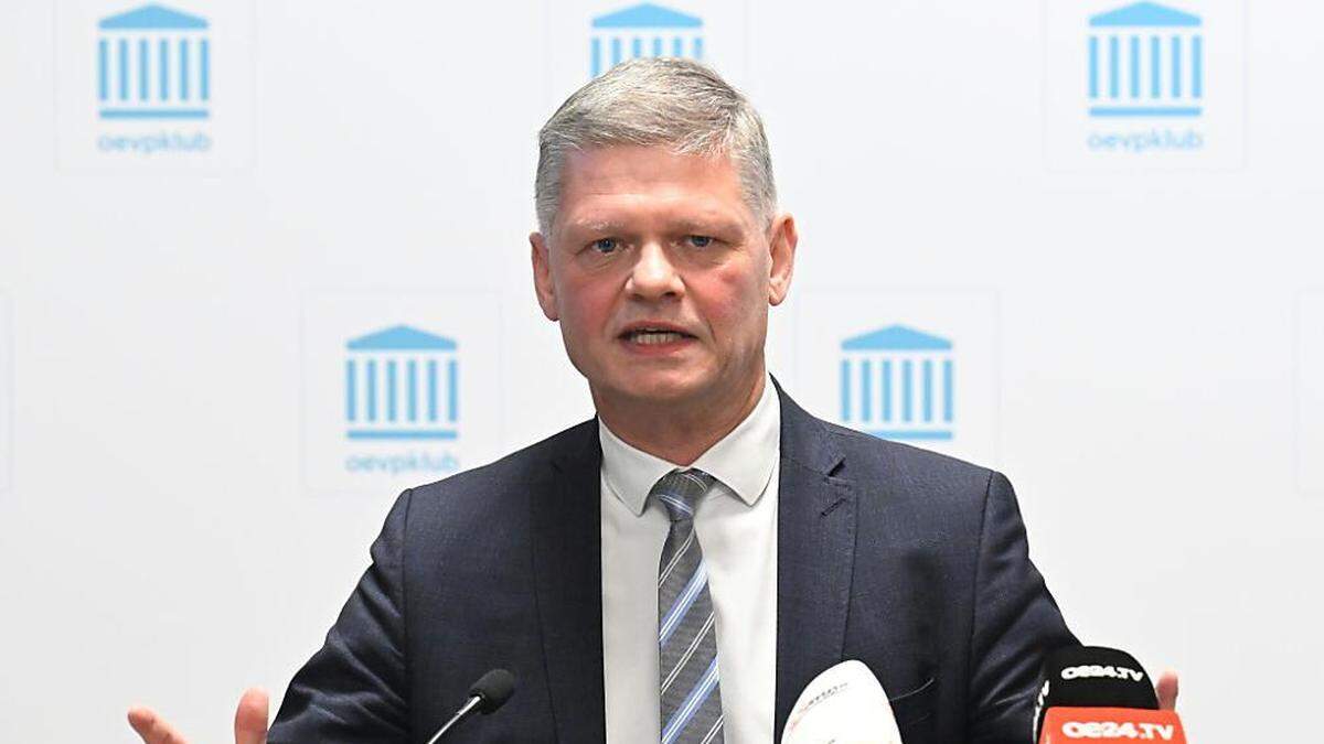 Andreas Hanger | Andreas Hanger (ÖVP) am Donnerstag, 11. Jänner 2024, anl. der Konstituierenden Sitzung des COFAG-U-Ausschusses im Parlament in Wien.
