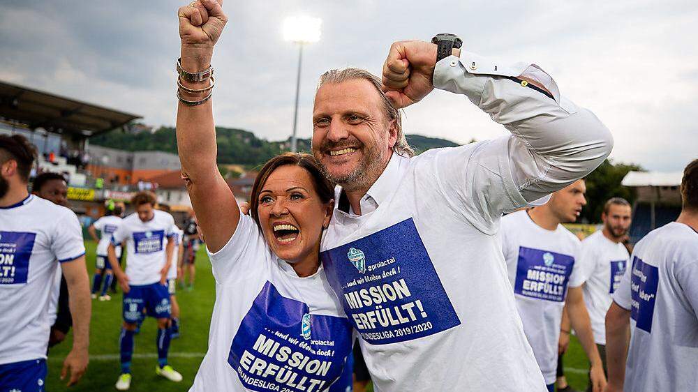 Hartberg-Präsidentin Brigitte Annerl und Markus Schopp