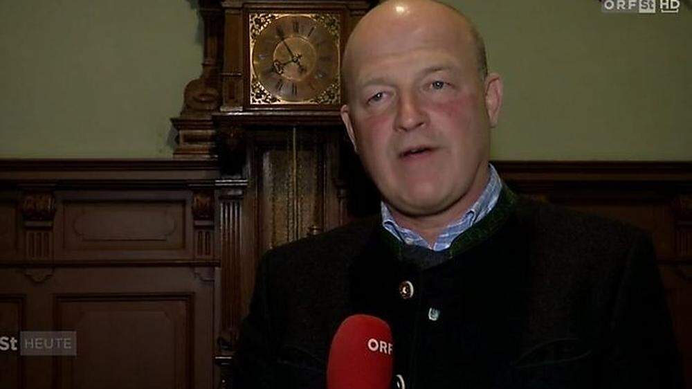 Bürgermeister Hermann Trinker gab im ORF-Interview die Sperre der Nachtgastronomie bekannt