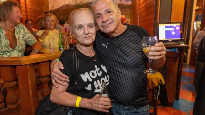 Singles wie auch Paare fanden sich bei der Single-Party in der Tenne ein