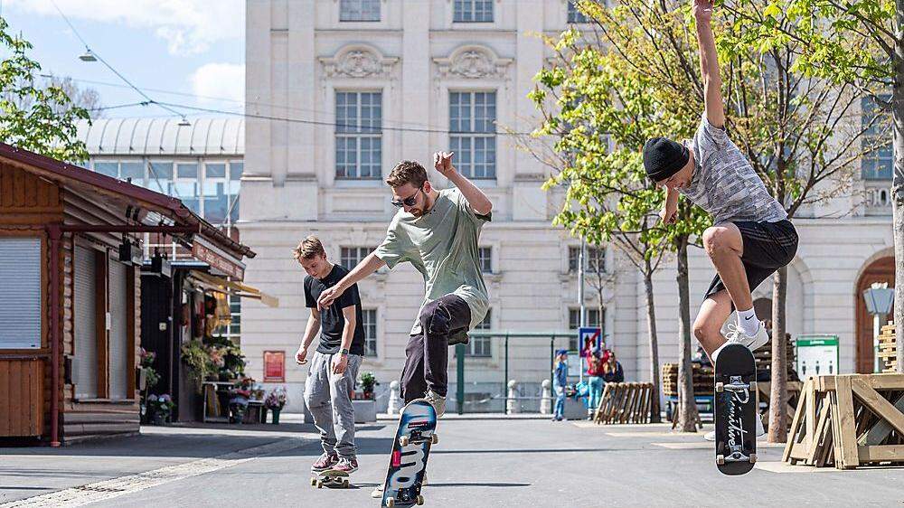 Derzeit ist das Tricksen auf Grazer Plätzen verboten - das wollen die Skater nun rechtlich bekämpfen