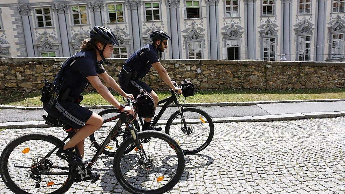 In Graz ist die Polizei selbst auf dem Fahrrad unterwegs