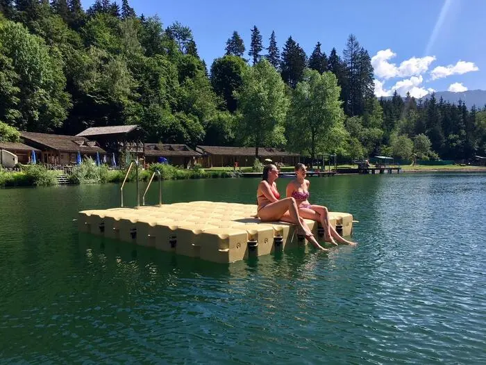 Der Naturbadesee zählt zu den beliebtesten Sommerzielen Osttirols