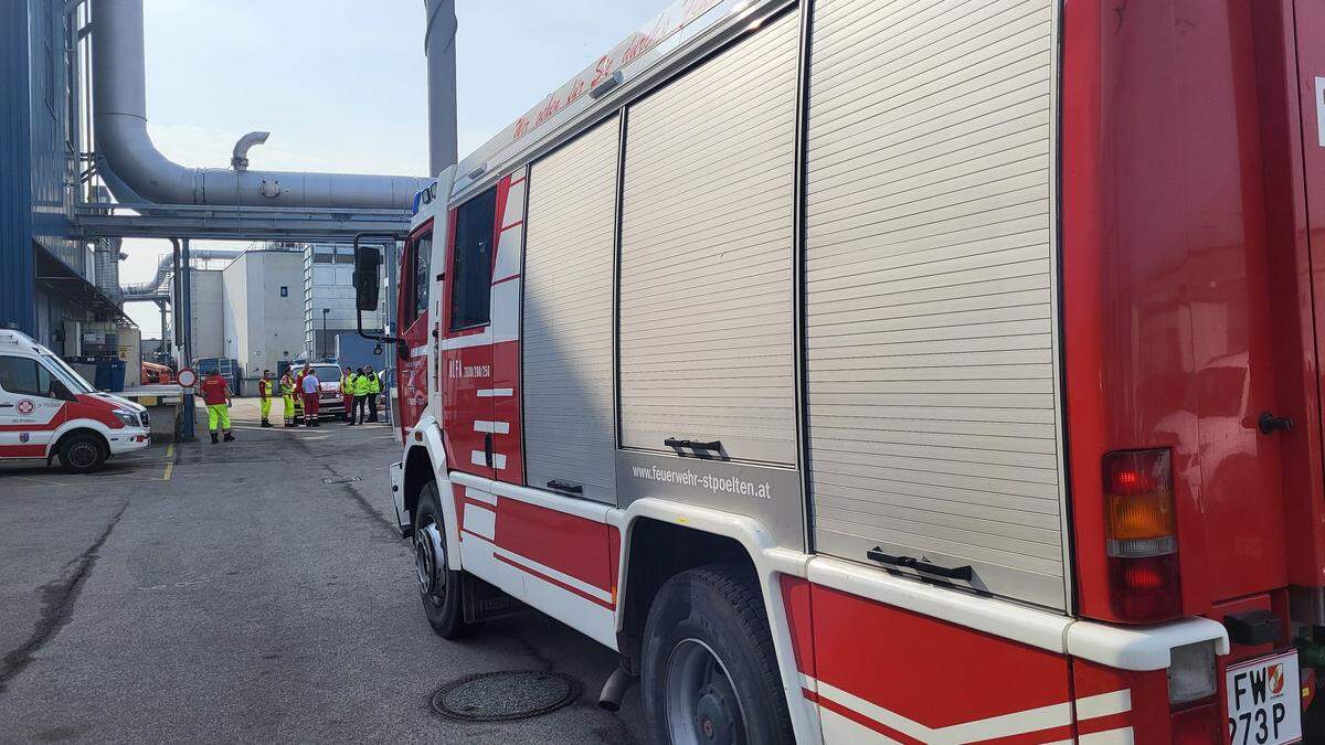 Die Feuerwehr sicherte den Bereich ab, Brand musste keiner bekämpft werden