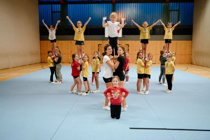 Cheerleading fasziniert Zoey Fitzinger (5) aus Graz. Bei den G2 Littles der Grazer Giants durfte sie ins harte Training eintauchen.